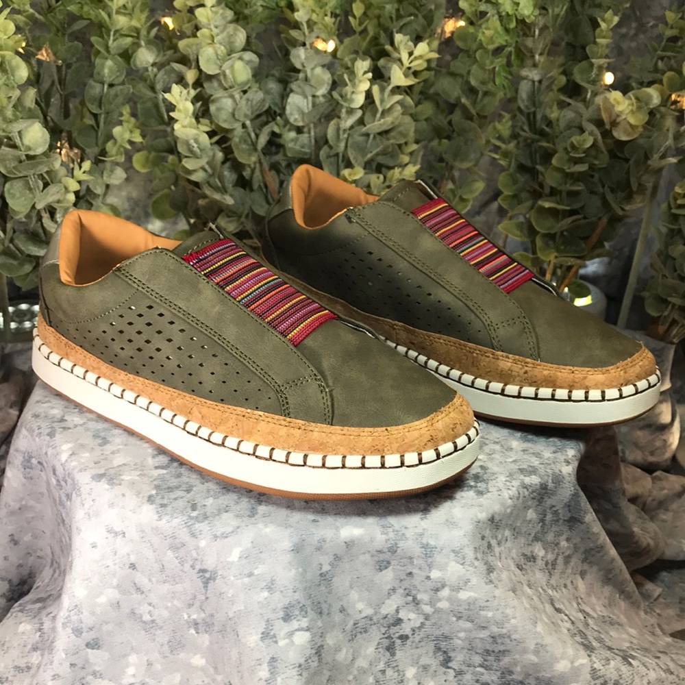 Women’s Size 7 (EUR38) Olive Green & Multi-Color Stylish Everyday Casual Shoes